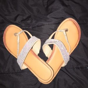 Strap sandles with diamonds